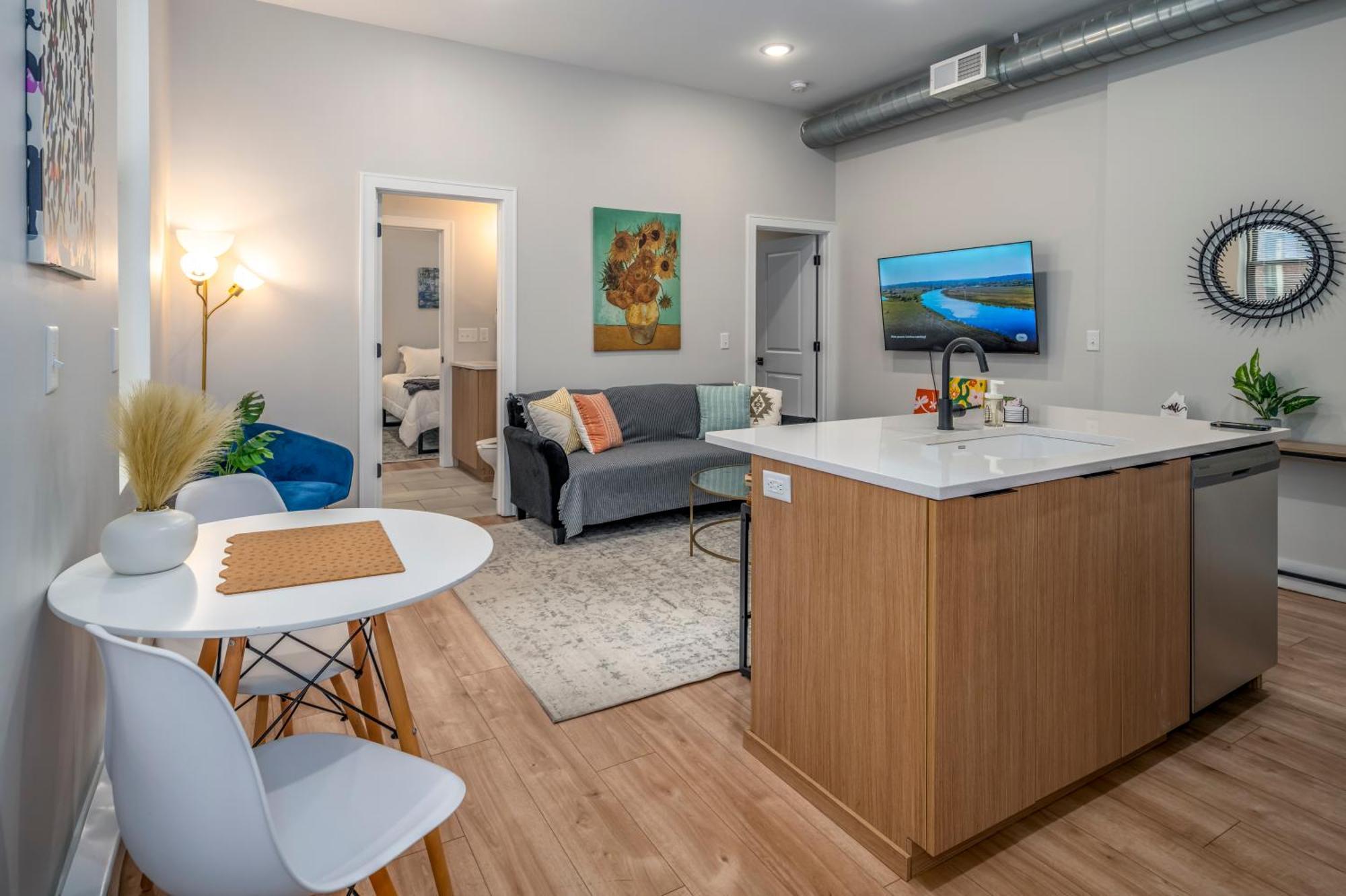 Prime Otr, 3 Lux Queen Beds, Two 55In Tvs, Steps To Tql, Findlay Market, Light Rail, Fast Wifi Cincinnati Zewnętrze zdjęcie
