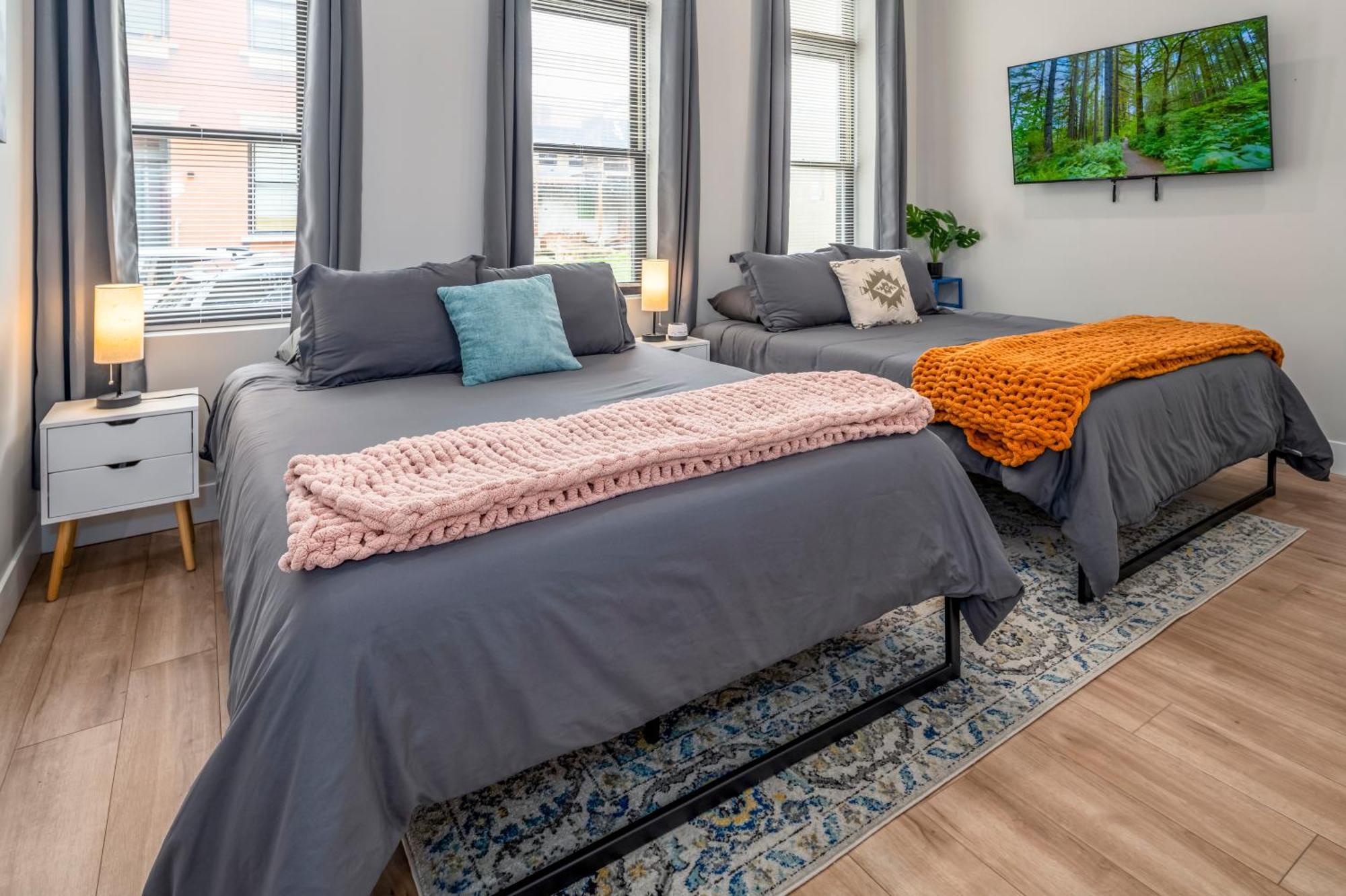 Prime Otr, 3 Lux Queen Beds, Two 55In Tvs, Steps To Tql, Findlay Market, Light Rail, Fast Wifi Cincinnati Zewnętrze zdjęcie