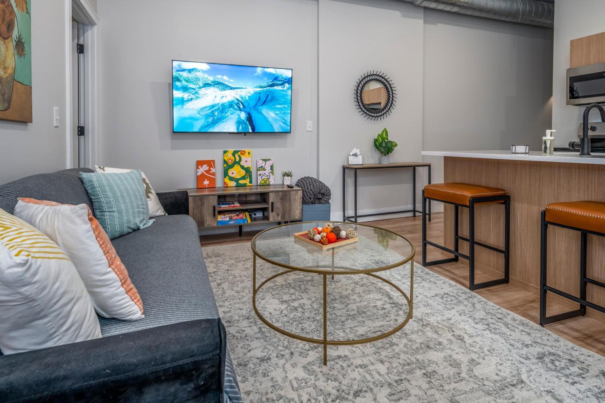 Prime Otr, 3 Lux Queen Beds, Two 55In Tvs, Steps To Tql, Findlay Market, Light Rail, Fast Wifi Cincinnati Zewnętrze zdjęcie