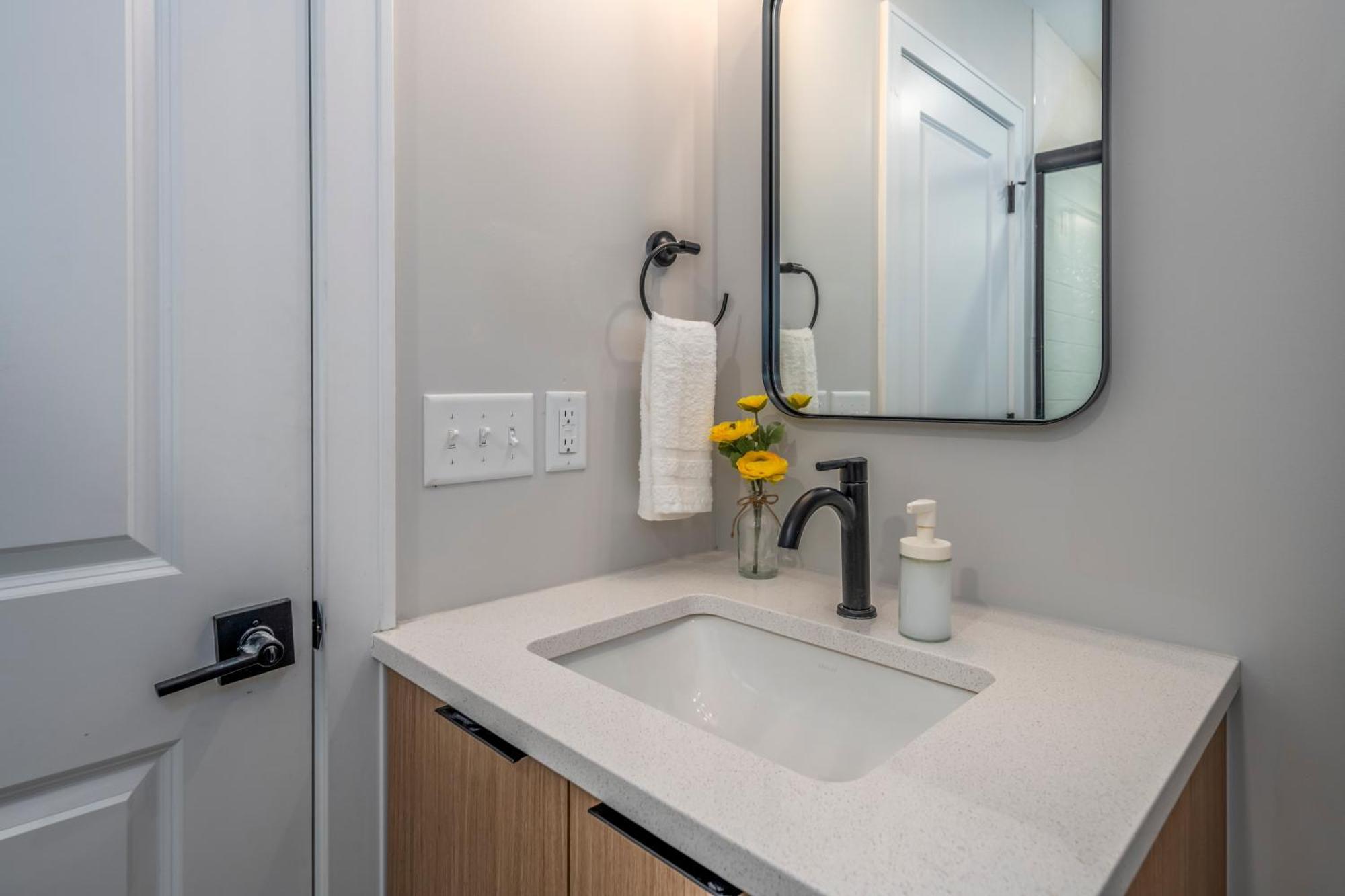 Prime Otr, 3 Lux Queen Beds, Two 55In Tvs, Steps To Tql, Findlay Market, Light Rail, Fast Wifi Cincinnati Zewnętrze zdjęcie