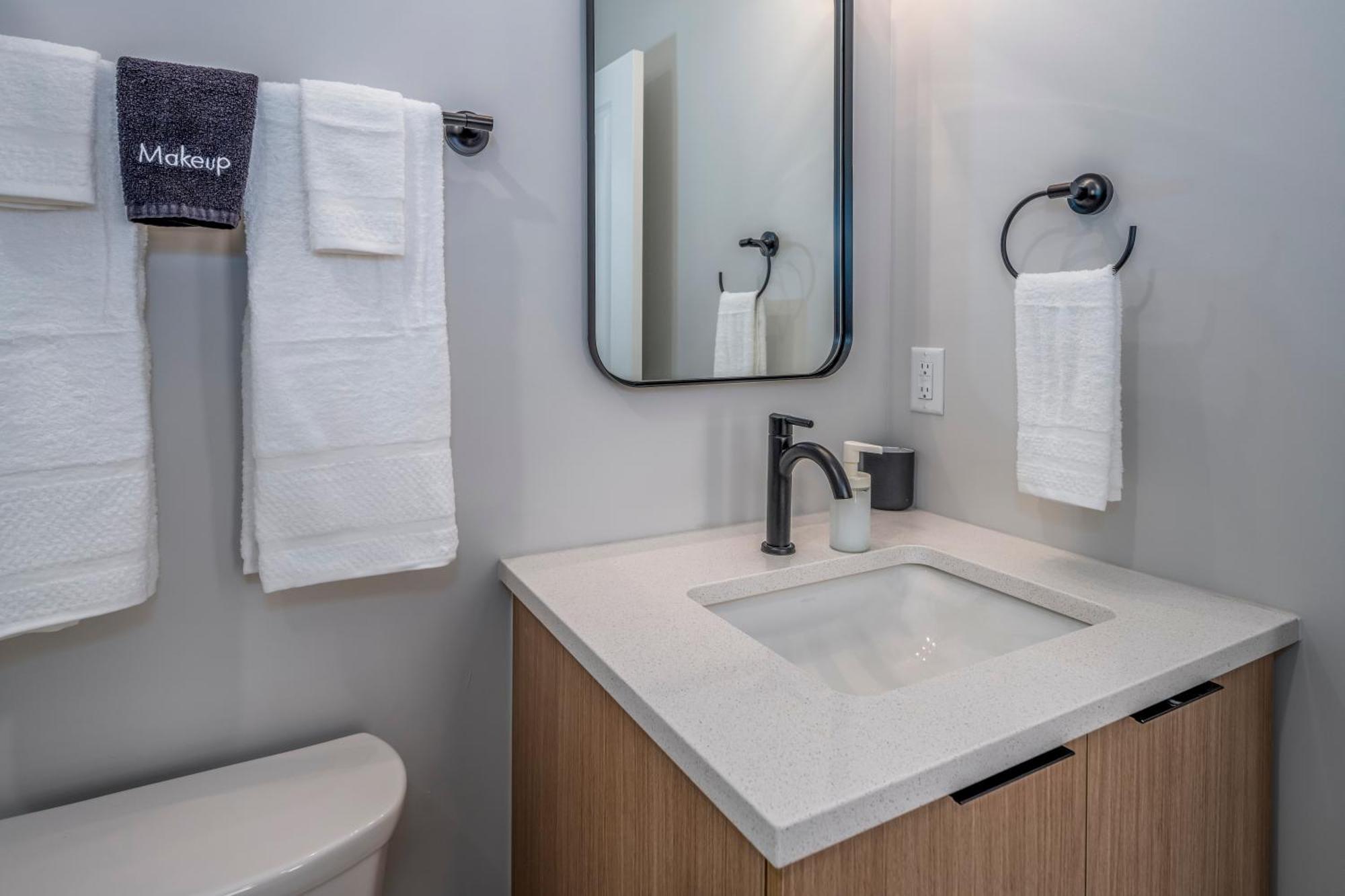 Prime Otr, 3 Lux Queen Beds, Two 55In Tvs, Steps To Tql, Findlay Market, Light Rail, Fast Wifi Cincinnati Zewnętrze zdjęcie