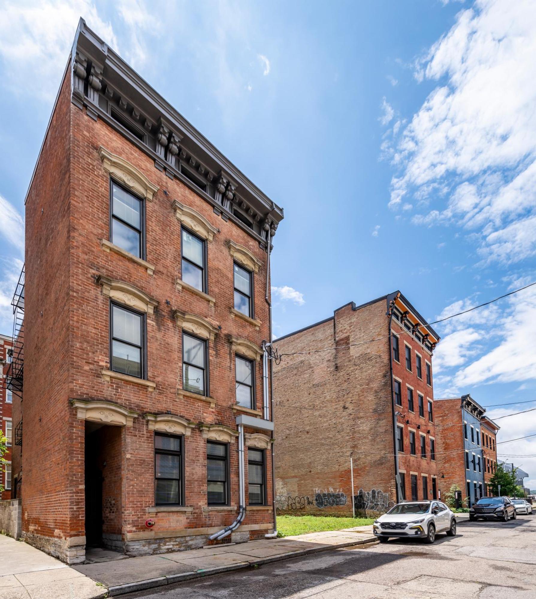 Prime Otr, 3 Lux Queen Beds, Two 55In Tvs, Steps To Tql, Findlay Market, Light Rail, Fast Wifi Cincinnati Zewnętrze zdjęcie